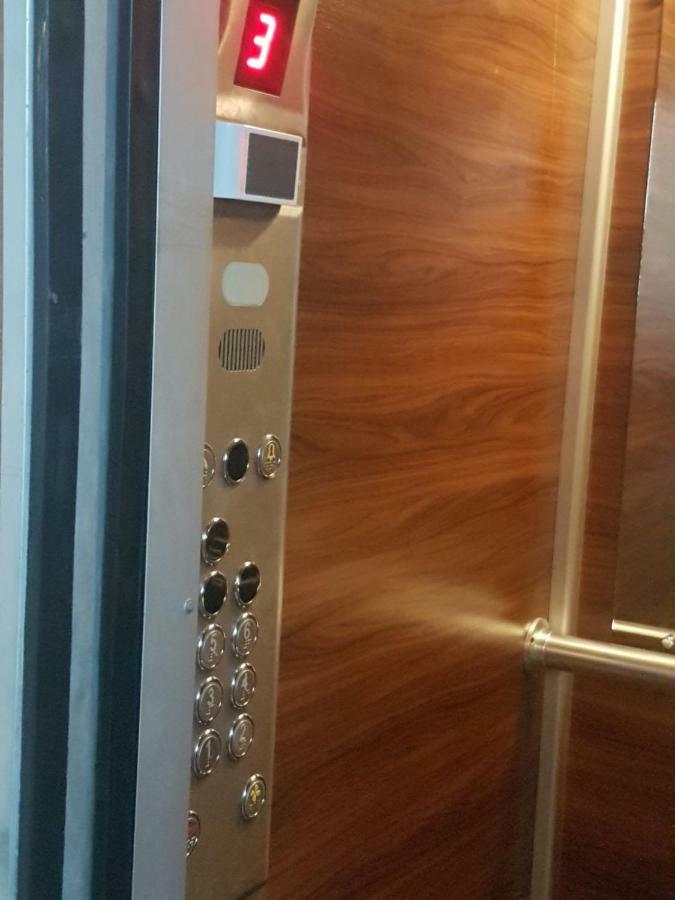 Atlas Hotel ティビリシ エクステリア 写真